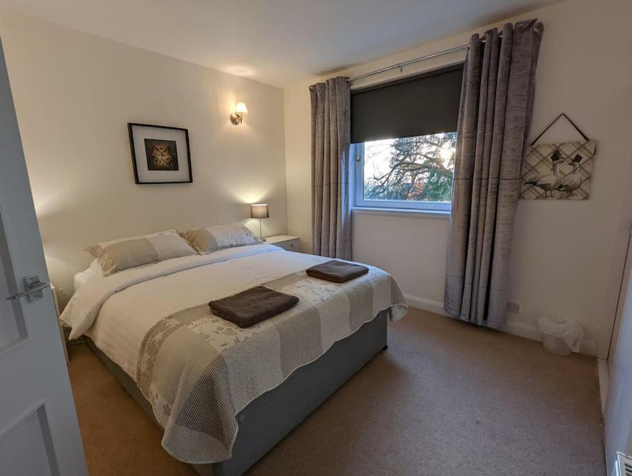Two Bedroom Flat In Bridge Of Allan, Stirling מראה חיצוני תמונה